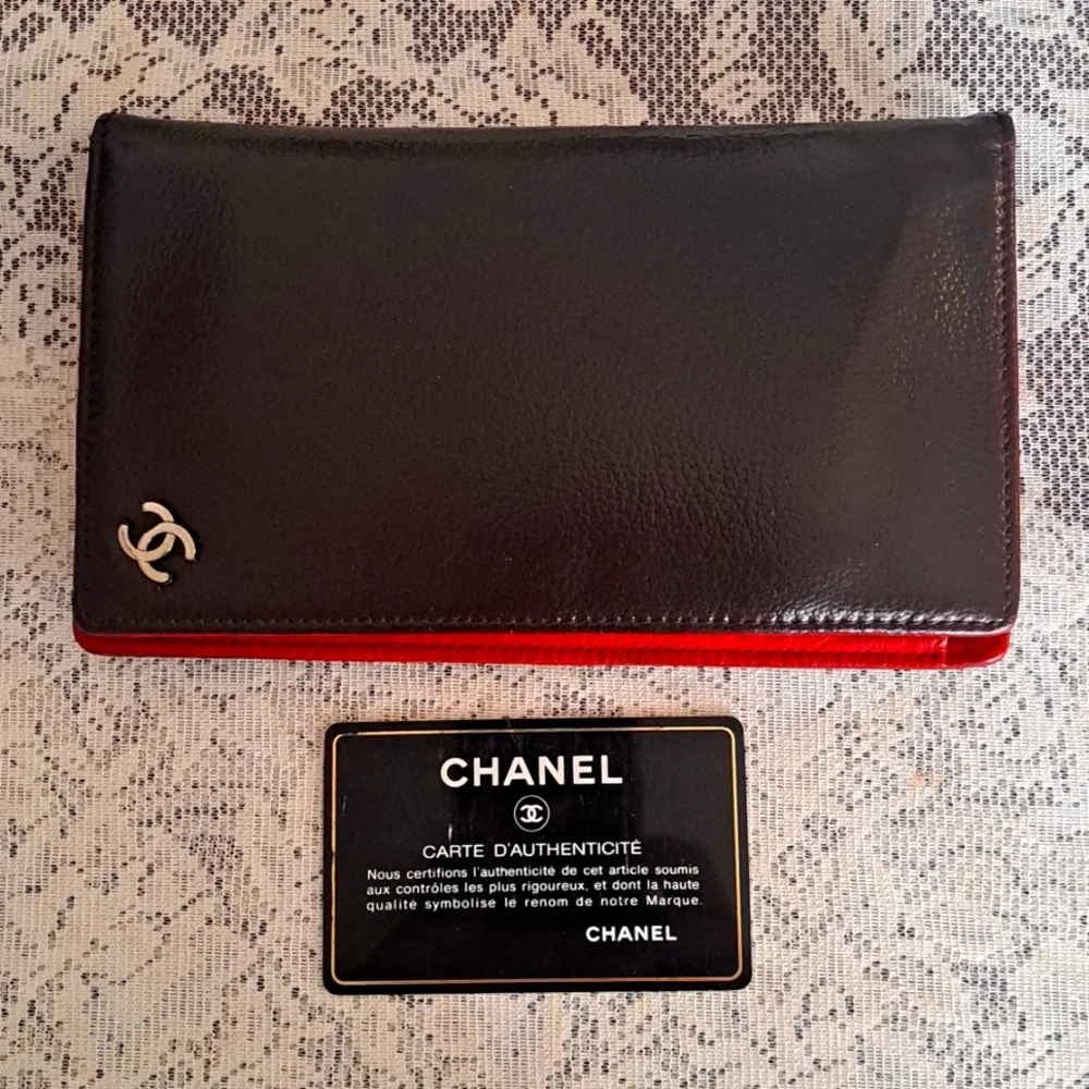 Authentic Vintage Chanel Wallet Checkbook France - Picture 1 of 8